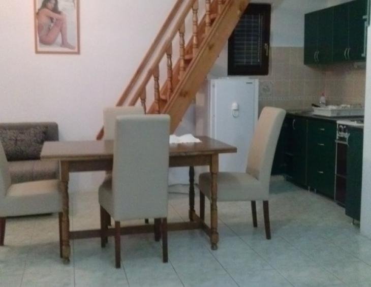 petrovac na moru apartmani